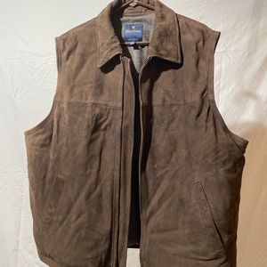 Men’s Brooks Beothers faux suede outdoor vest